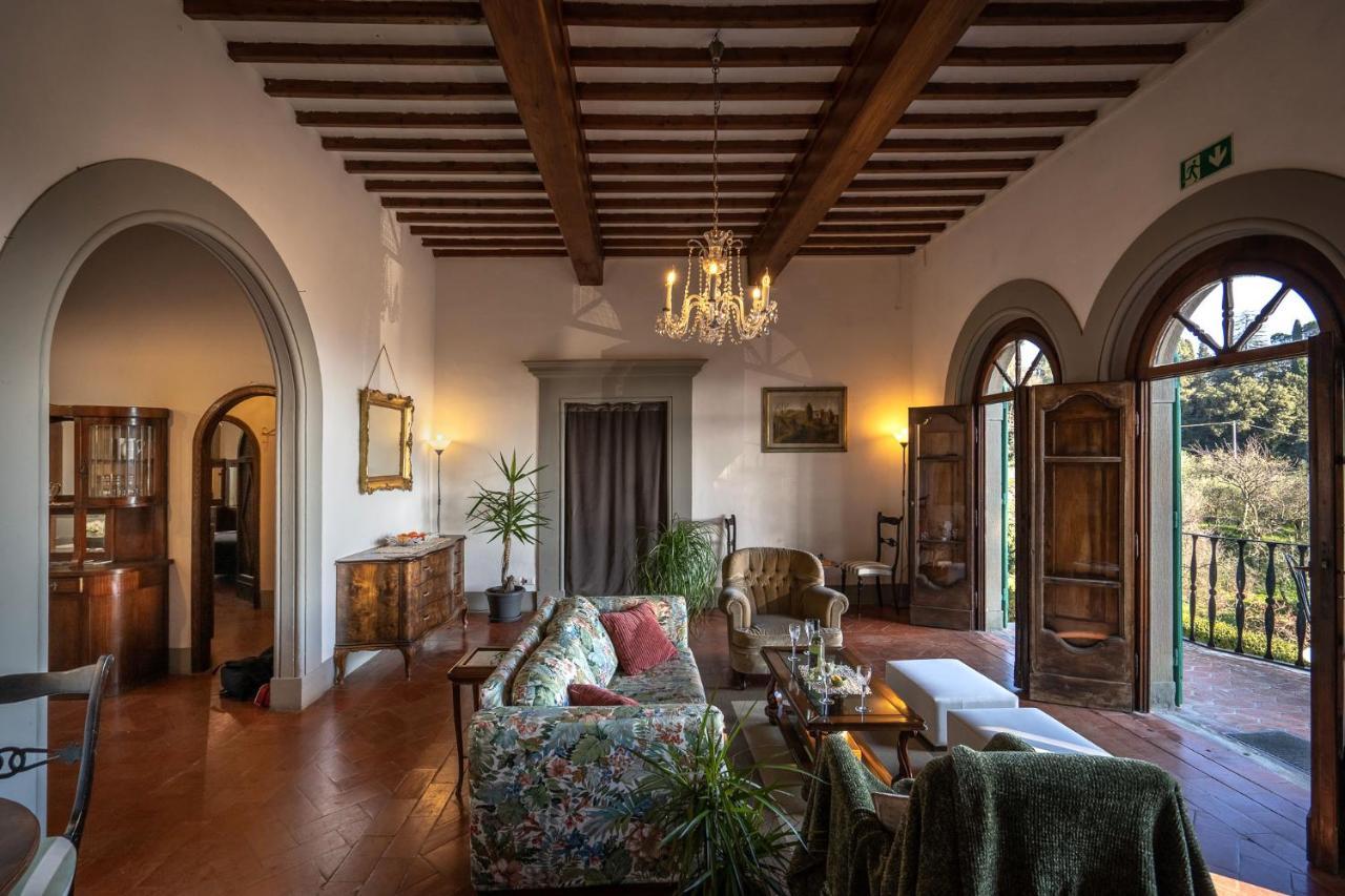 Alloggi In Villa Storica Πέσια Εξωτερικό φωτογραφία