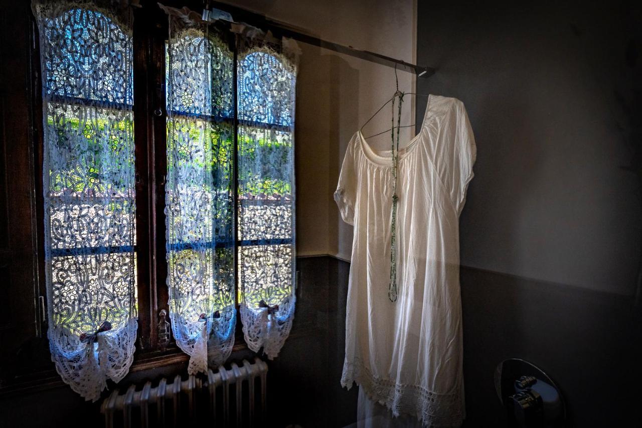 Alloggi In Villa Storica Πέσια Εξωτερικό φωτογραφία